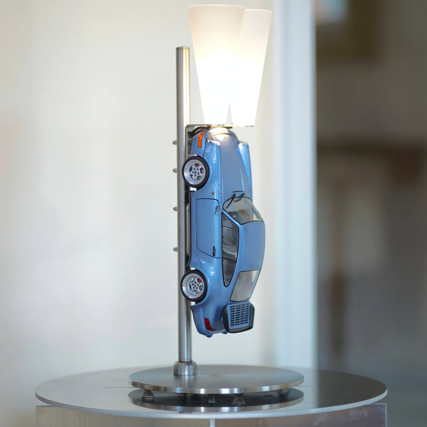 Car Lamp Porsche 1:18 - Gruben Watches